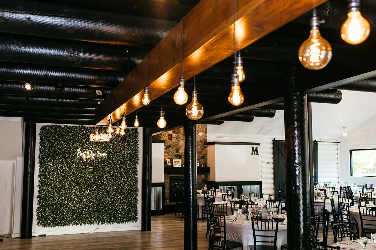 Ahavah Cottage: A Modern, Elegant Wedding Venue Nestled in Southern Minnesota